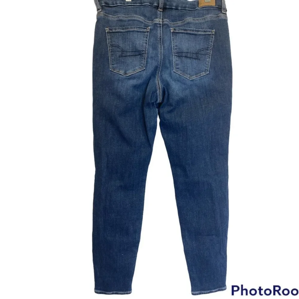 American Eagle Curvy Jegging Jeans Short - Picture 3 of 7